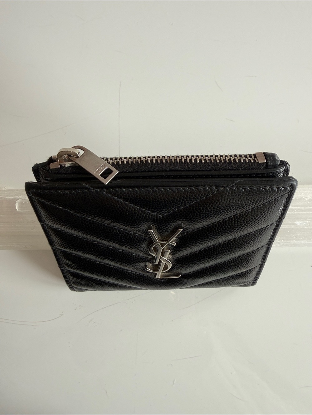 Saint Laurent Cassandre Matelasse Chevron Quilted bi fold wallet Silver Logo - Picture 14 of 17